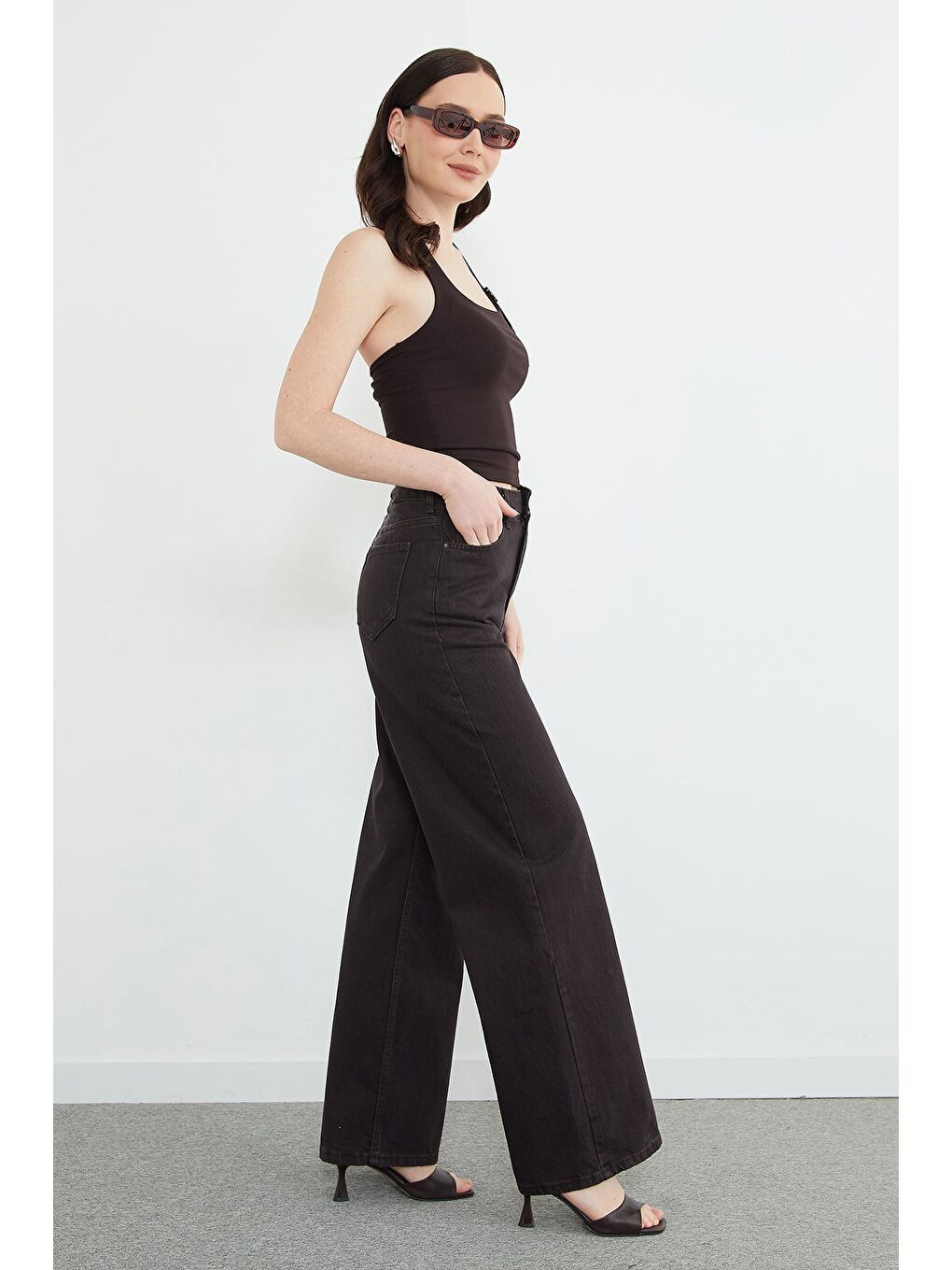 Kahverengi Yüksek Bel Fermuarlı Jean-1