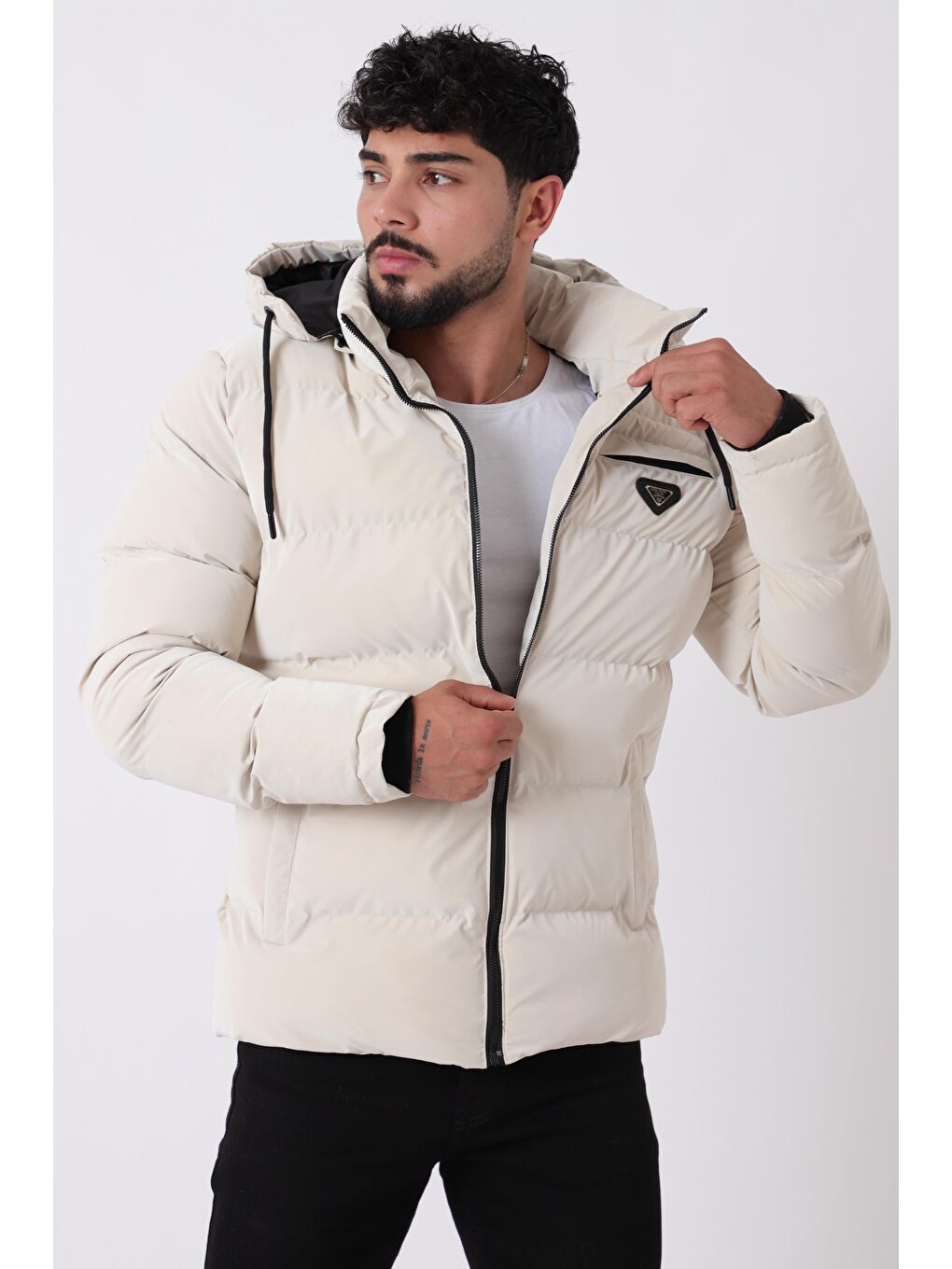 Ekru Cep Fermuarlı Armalı Nova Kışlık Şişme Mont PLDP 2959-NM_50451-4