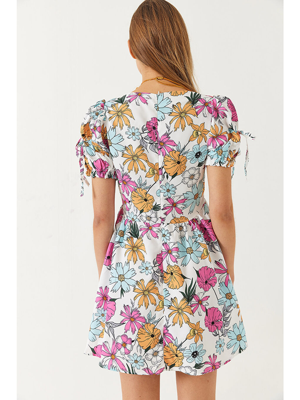 Mavi Kadın Emprime Vatkalı Çiçek Desenli Fiyonk Detaylı Mini Elbise-7