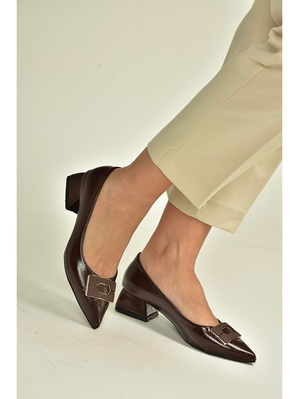 Kahverengi Kadın Topuklu Ayakkabı V820371160-3