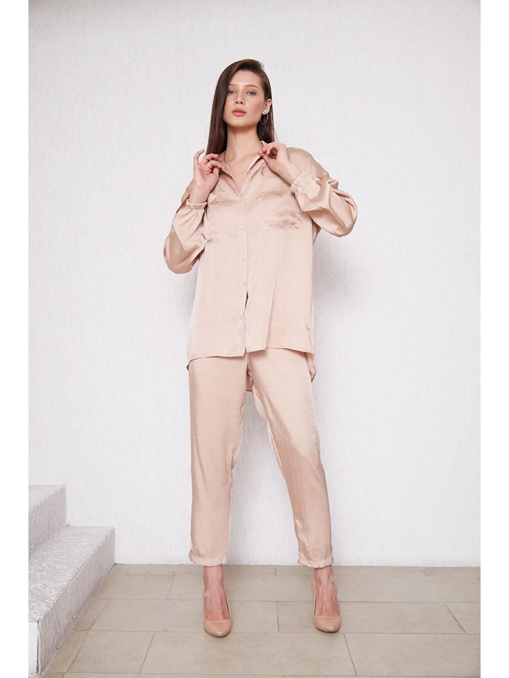 Kadın Oversize Gömlek Beli Lastikli Pantolon Bej Ikili Takım-1