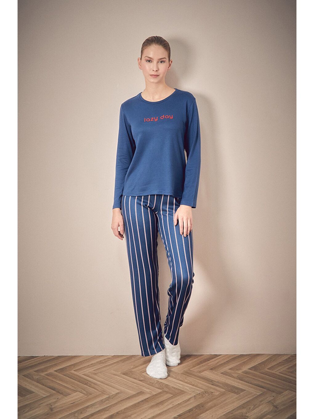 Lacivert Yazı Baskılı Bisiklet Yaka 2'li Pijama Takımı