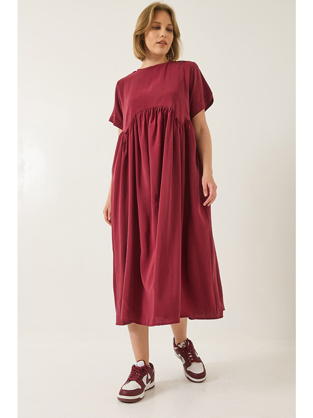 Bordo Kadın Kısa Kollu Asimetrik Dikiş Detaylı Cepli Yazlık Modal Elbise-4