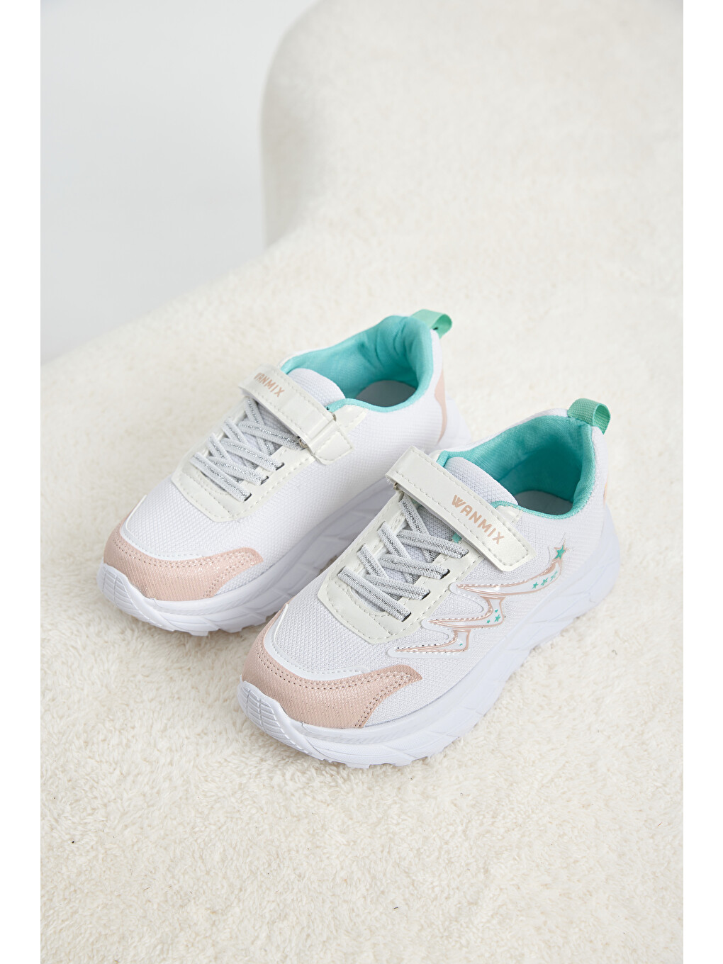 Pembe Çocuk Unisex Pudra Beyaz Rahat Kalıp Nefes Alabilen Cırtlı Sneaker-1