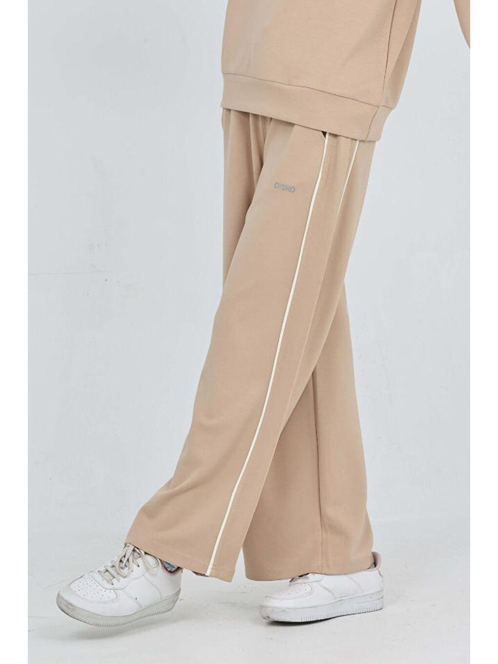 Bej Kız Çocuk Double Face Kumaş Şerit Detaylı Alt-Üst Takım 12303-2