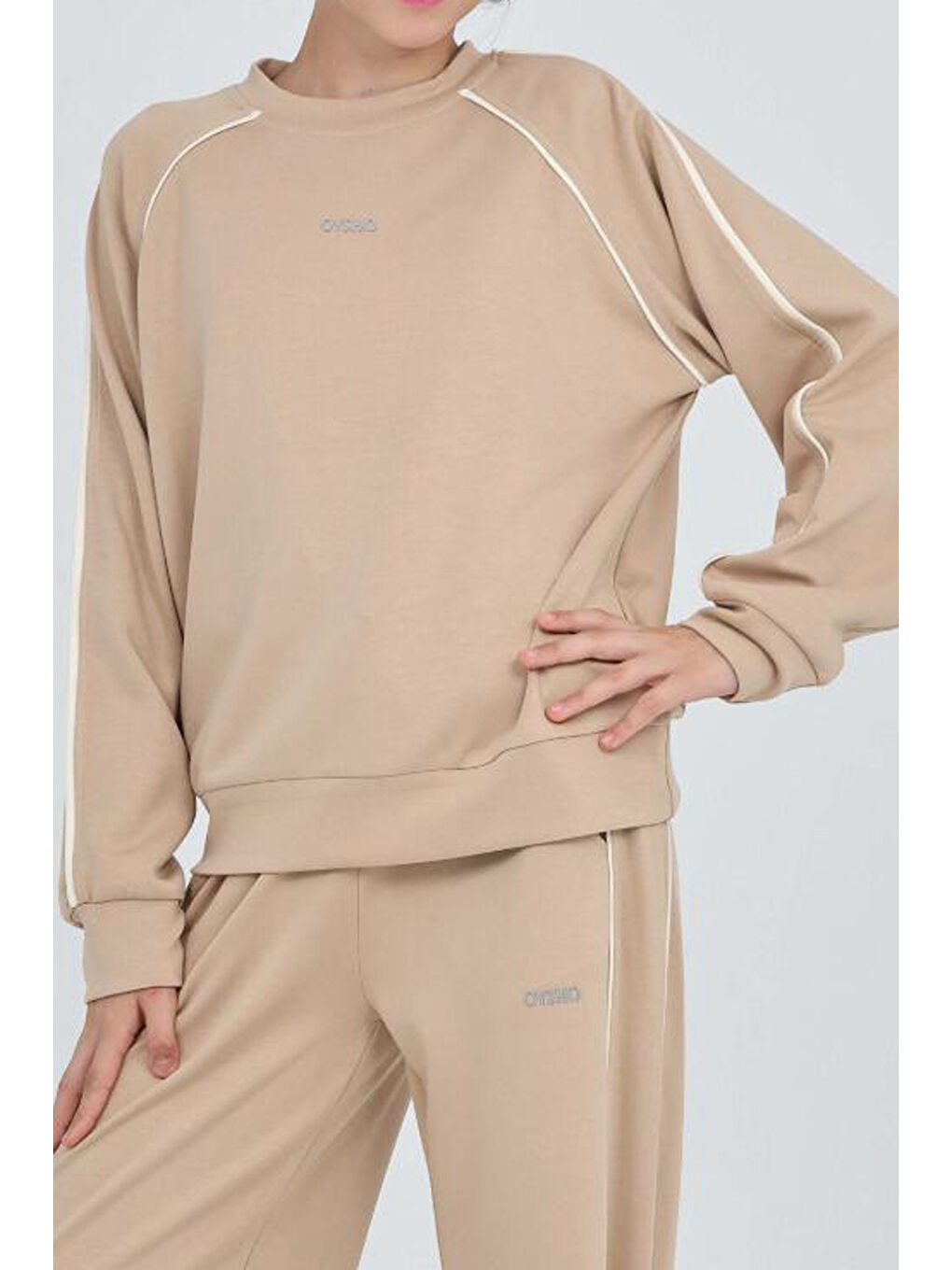 Bej Kız Çocuk Double Face Kumaş Şerit Detaylı Alt-Üst Takım 12303-3