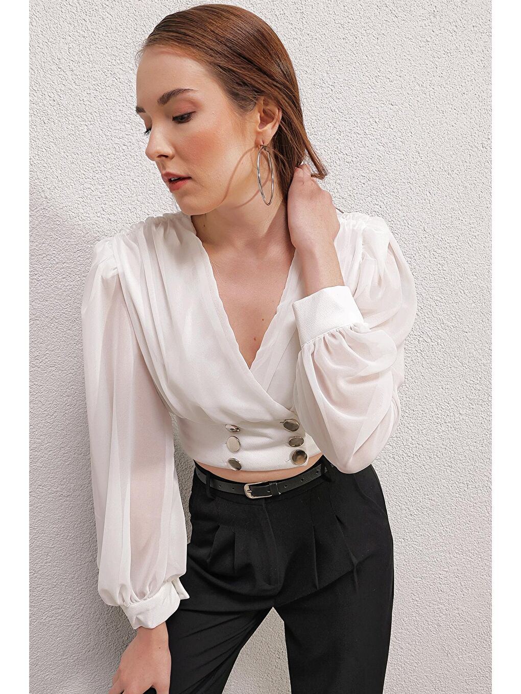 Kadın Beyaz Kruvaze Yaka Şifon Bluz-3