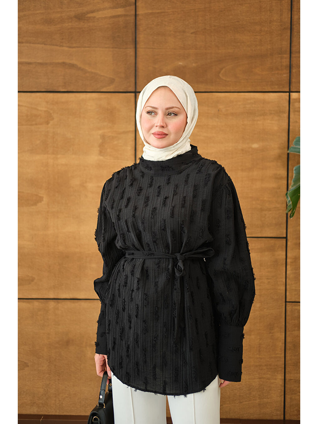 Kadın Kendinden Desenli Bel Bağlamalı Tunik Siyah