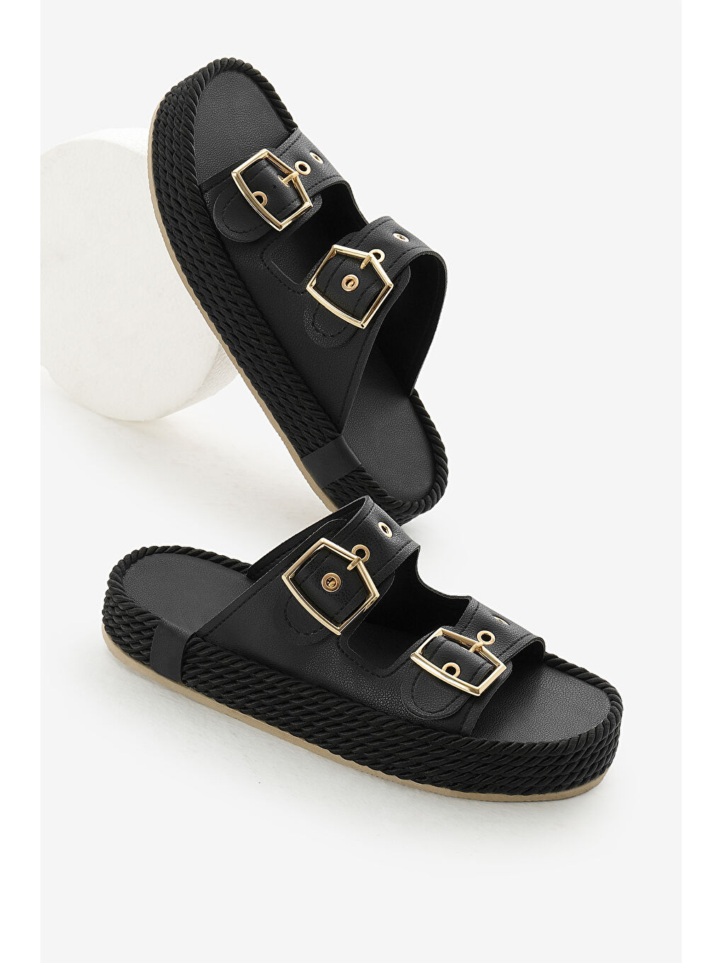 Kadın Siyah Halat Detaylı Yüksek Taban Çift Tokalı Terlik