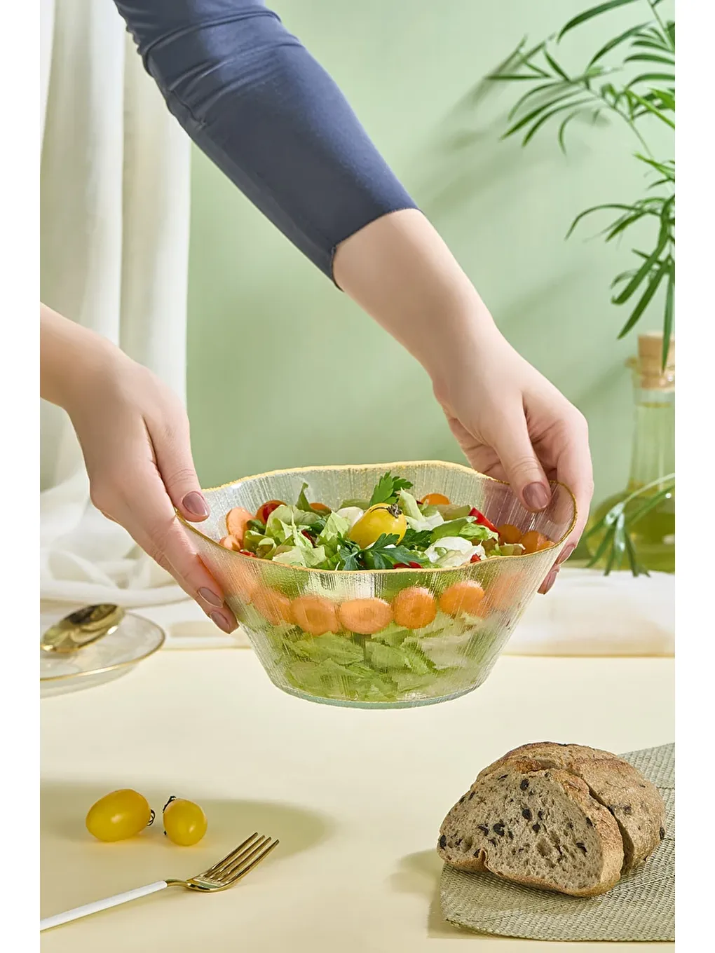 Renksiz Ekol Büyük Boy Cam Salata Kasesi - 21 CM