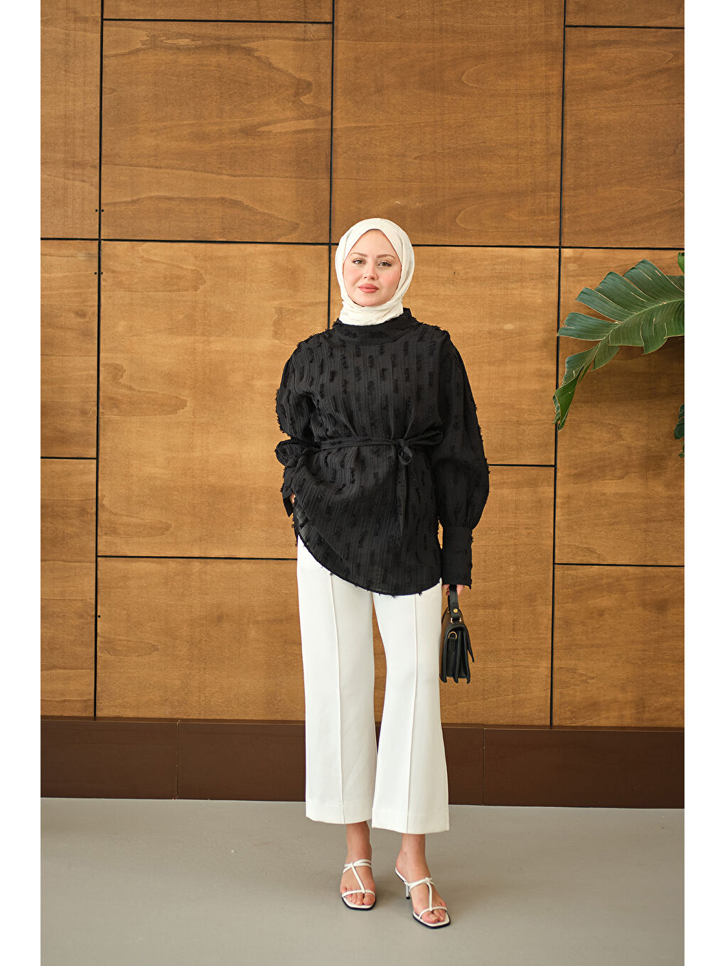 Kadın Kendinden Desenli Bel Bağlamalı Tunik Siyah-2