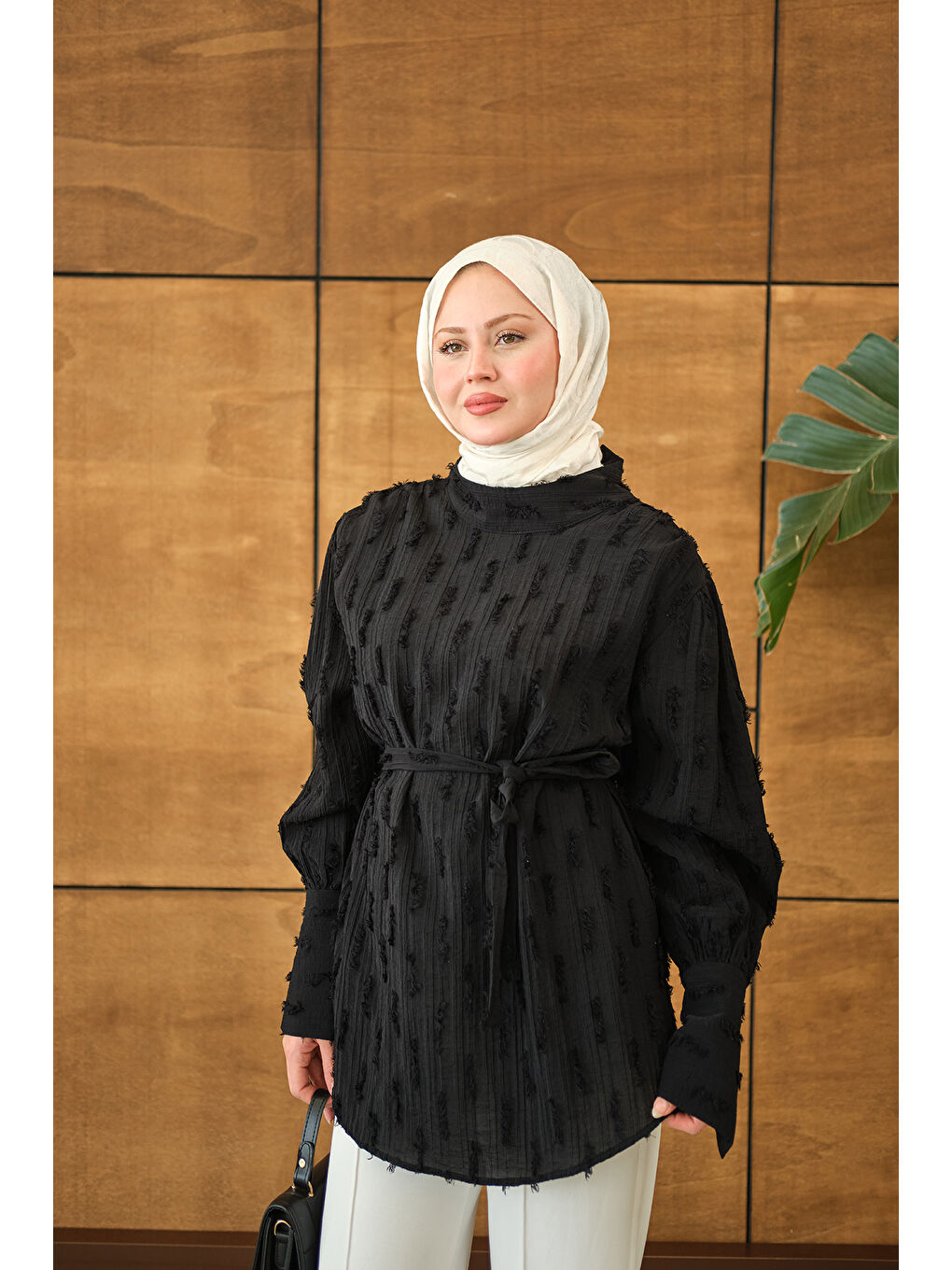 Kadın Kendinden Desenli Bel Bağlamalı Tunik Siyah-3