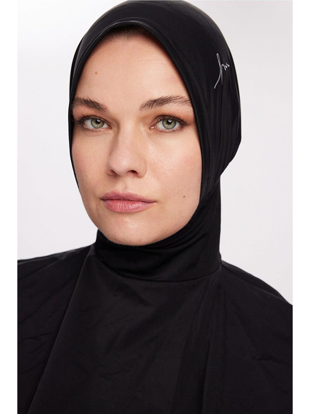 Gri Logo Detaylı Siyah Tesettür Yüzücü Bonesi 1006-1