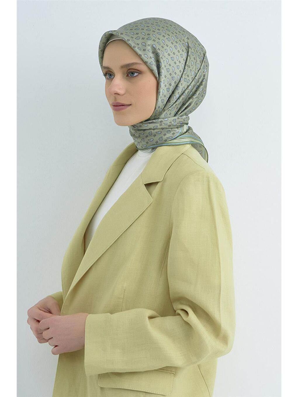 Yeşil Saf İpek Sura Eşarp 9548D 52-2