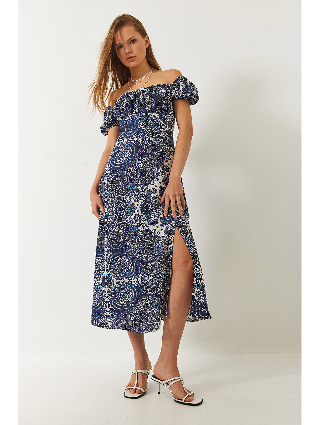 Mavi Kadın Bağlama Yakalı Yırtmaç Detaylı Desenli Midi Elbise-2