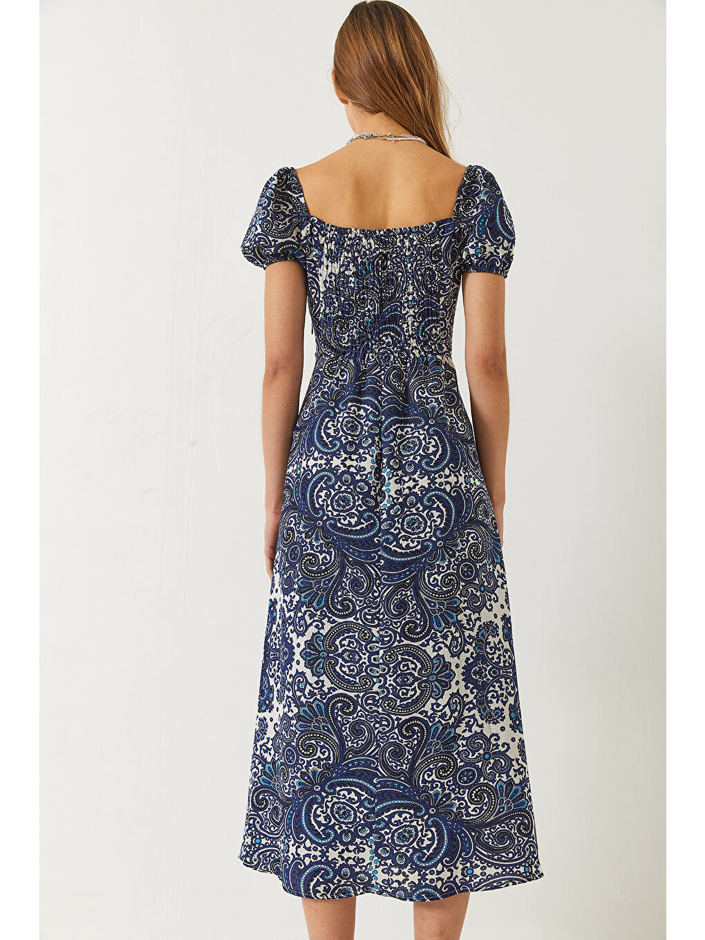 Mavi Kadın Bağlama Yakalı Yırtmaç Detaylı Desenli Midi Elbise-6