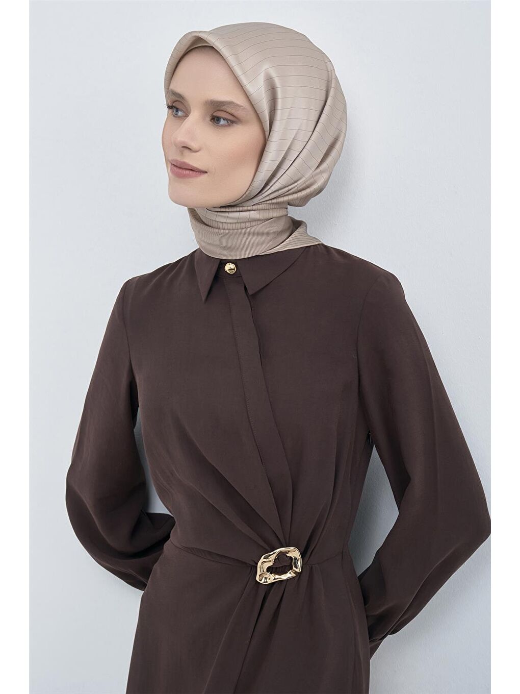 Bej Saf İpek Sura Eşarp 9526D 82