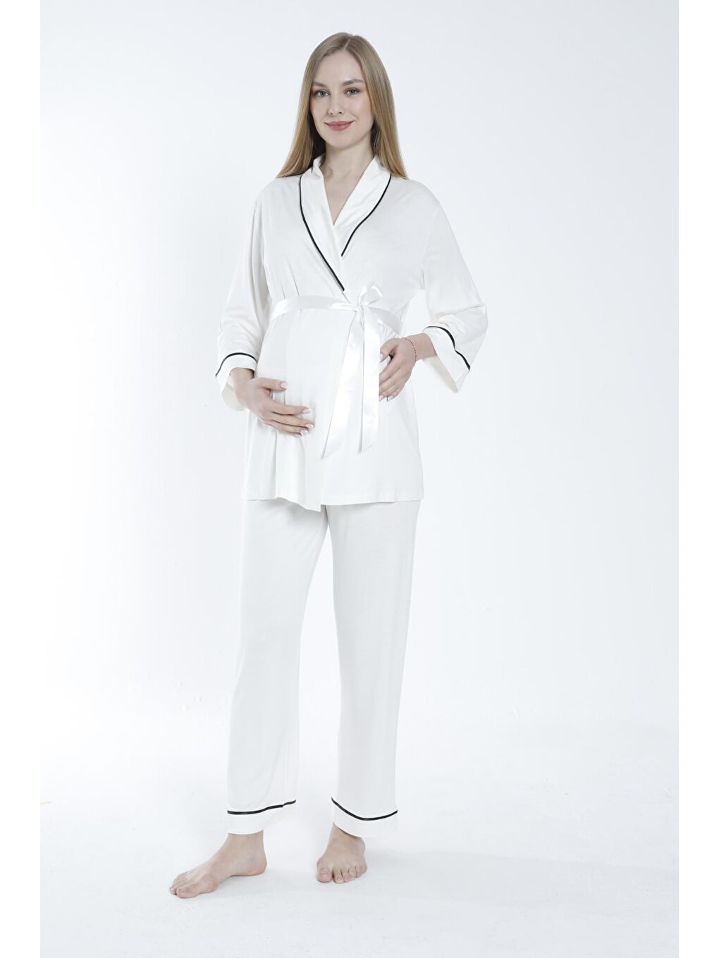 Beyaz Önden Bağlamalı Geniş Şerit Yakalı Hamile ve Lohusa Pijama Takımı