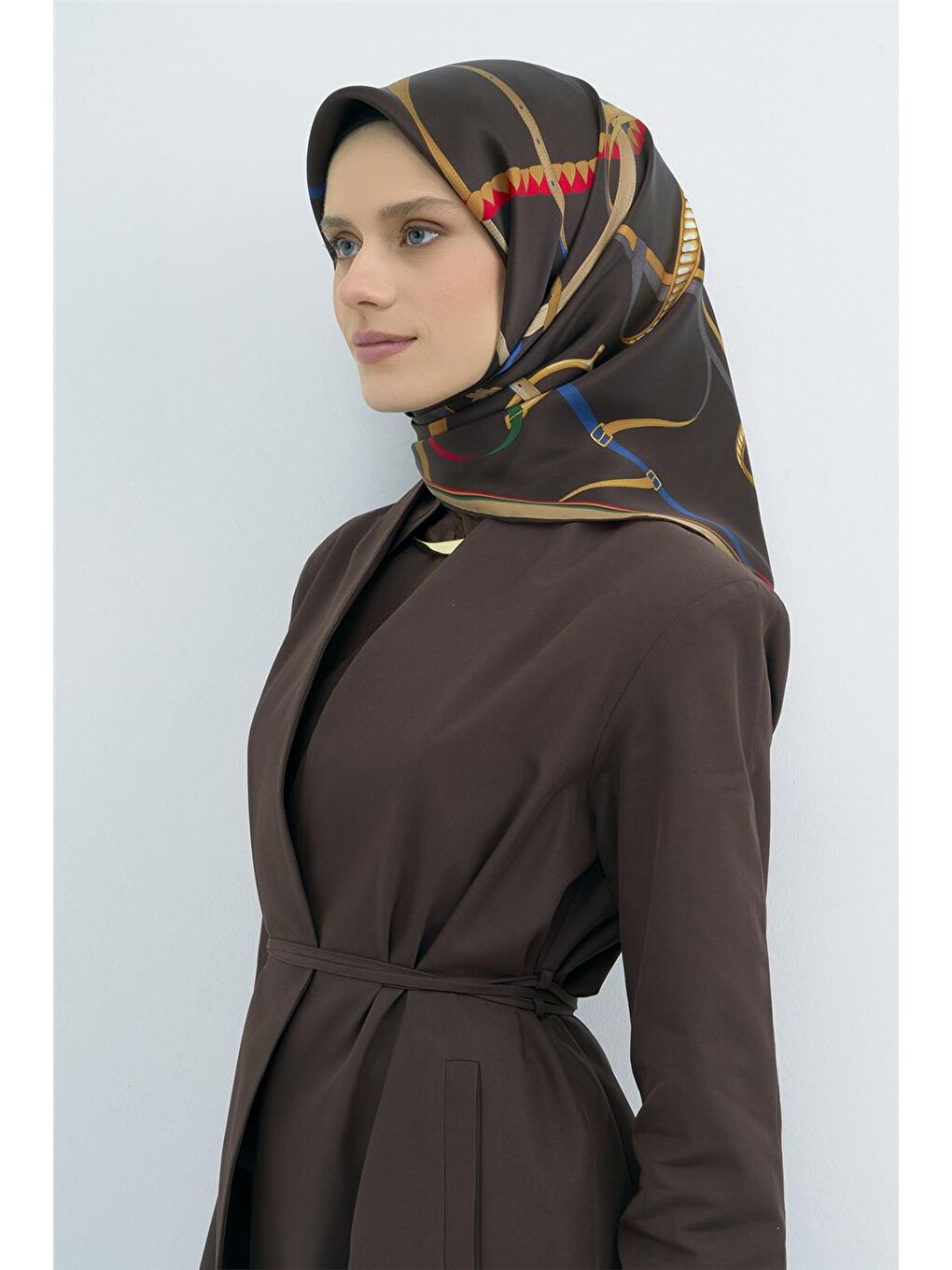 Kahverengi Saf İpek Sura Eşarp 9517D 84
