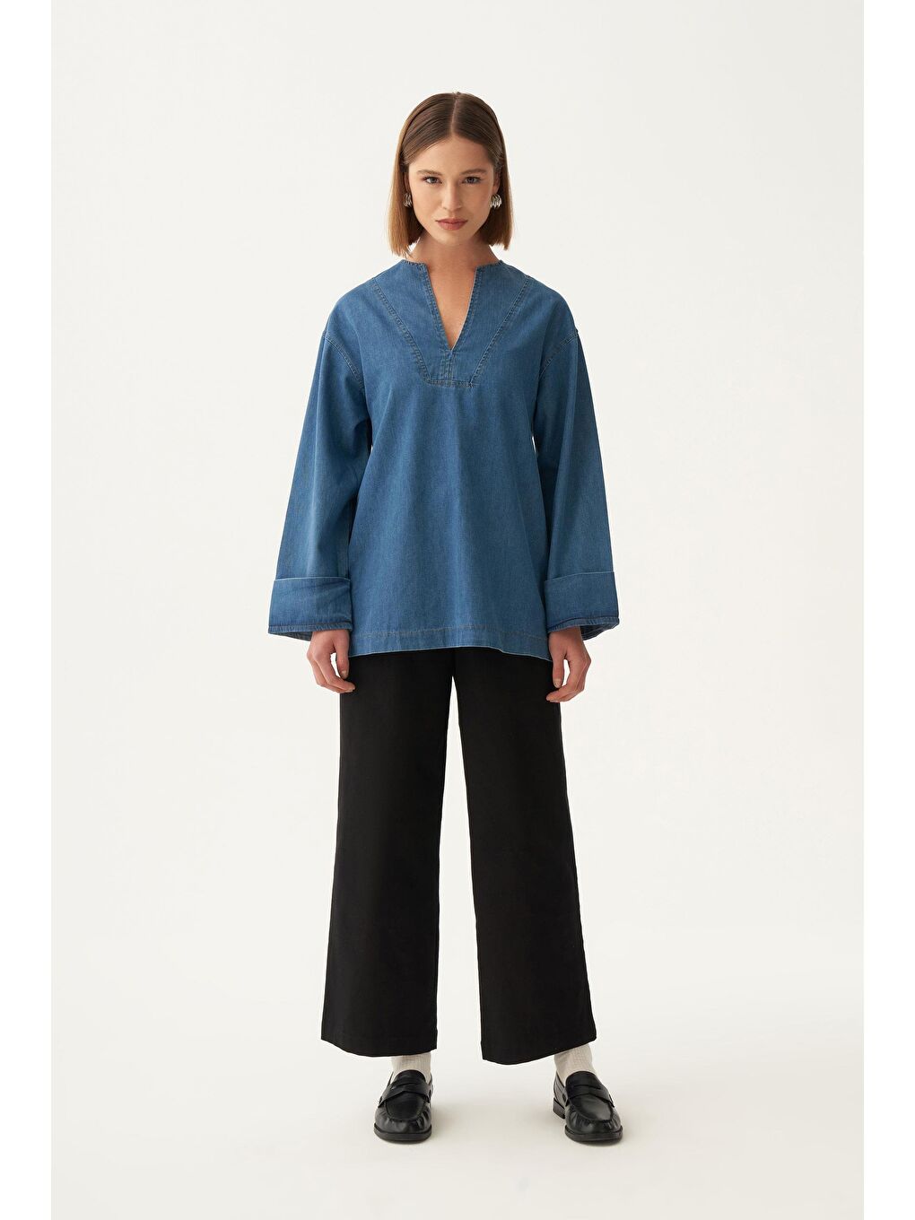 Açık Mavi-V Yaka Denim Gömlek Tunik-1