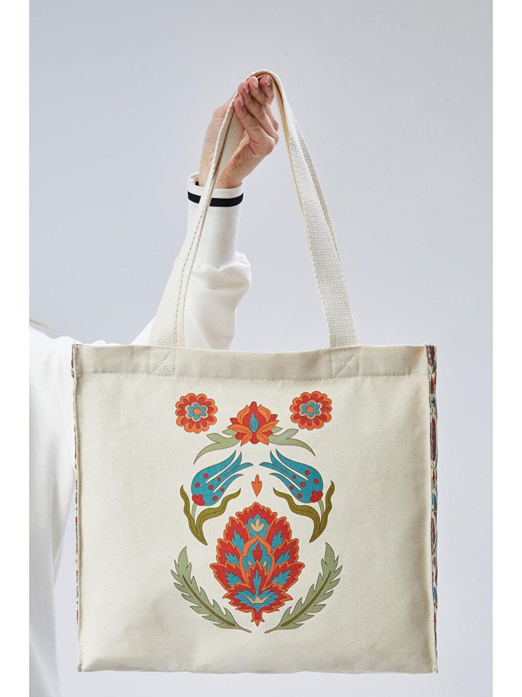 Ekru Kanvas Körükleri Koyu Kahve Baskılı Çanta-1