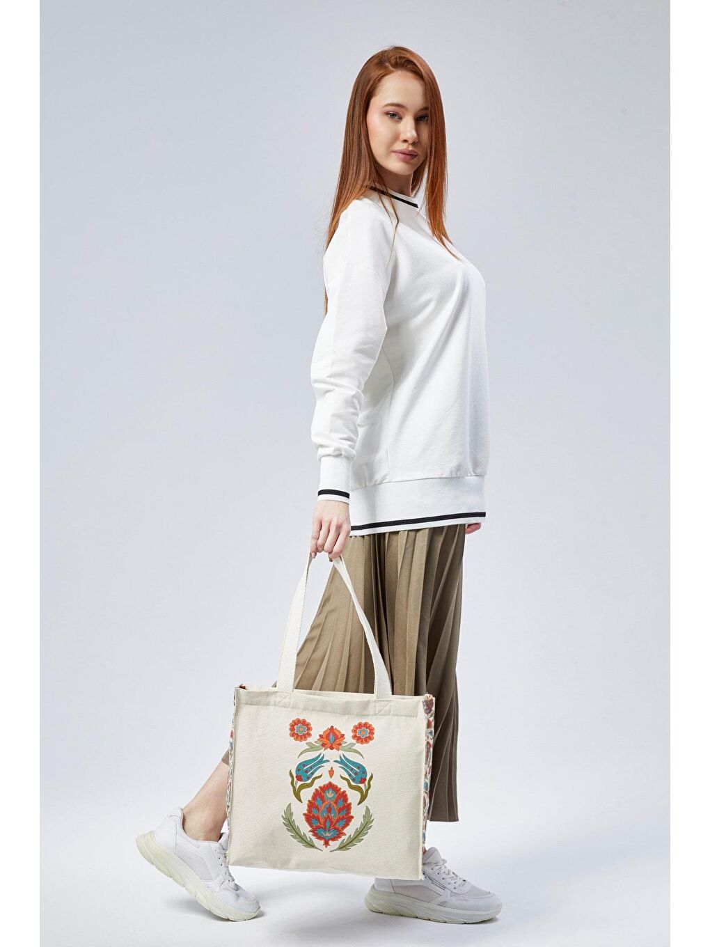 Ekru Kanvas Körükleri Koyu Kahve Baskılı Çanta-3