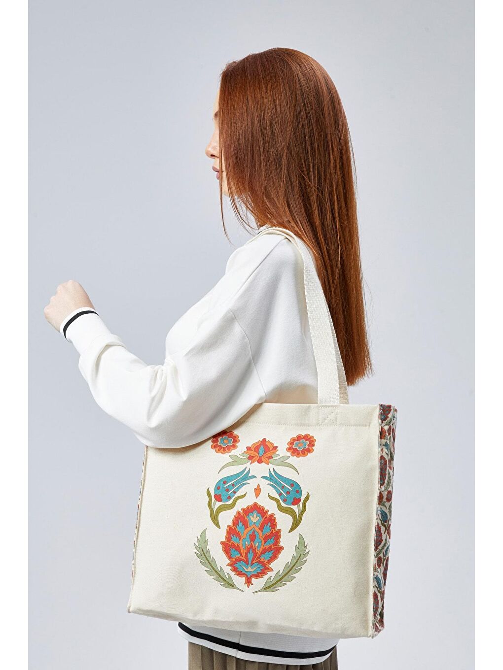 Ekru Kanvas Körükleri Koyu Kahve Baskılı Çanta-4