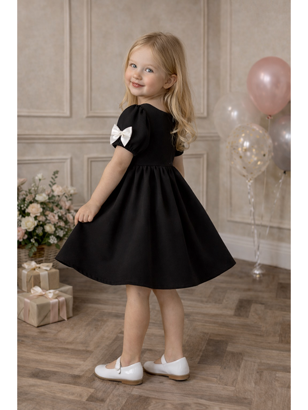 Bisiklet Yaka İncili Fiyonklu Kısa Kol Siyah Renk Kız Çocuk Elbise-1