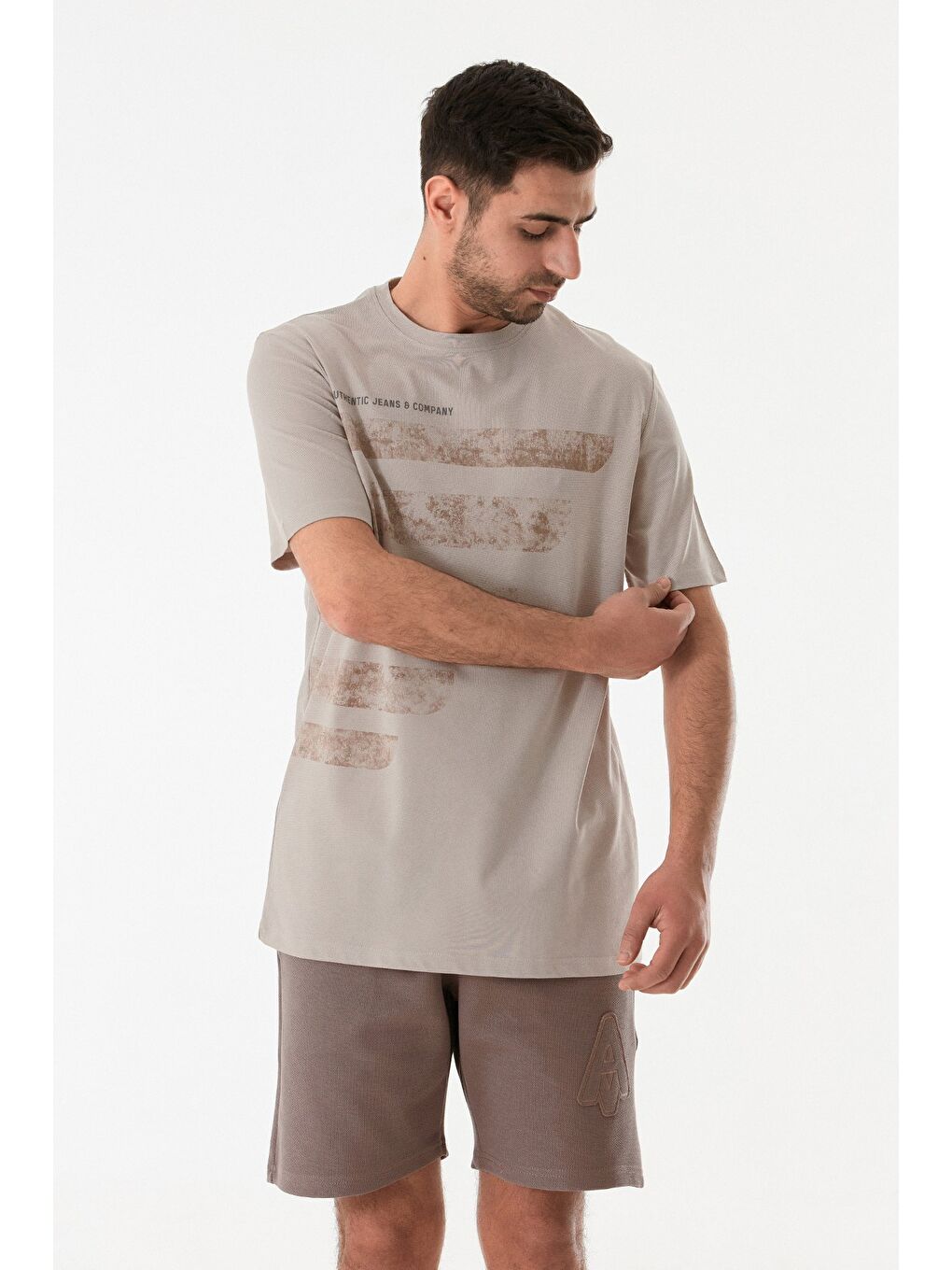 Bej Yazı Baskılı Bisiklet Yaka Tişört-3