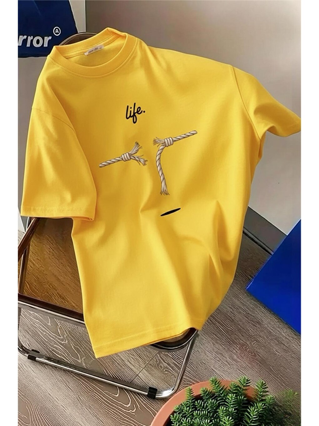 Sarı Life Design Minimalist İllüstrasyon Baskılı Unisex Oversize Tişört