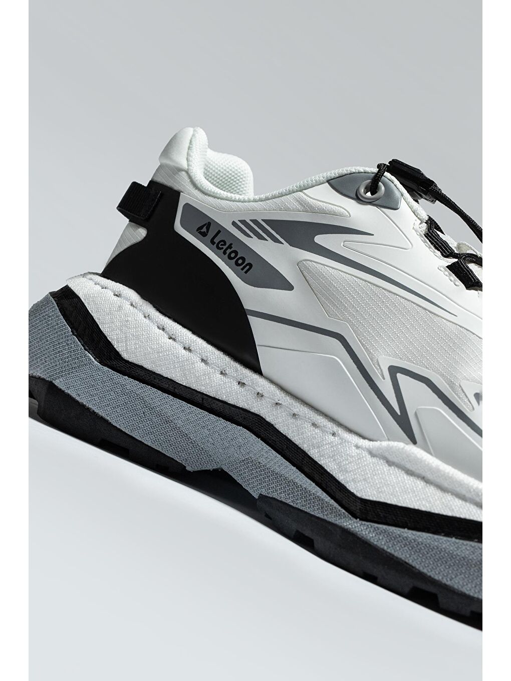 Beyaz Nefes Alabilen, Konforlu Günlük Sneaker-1