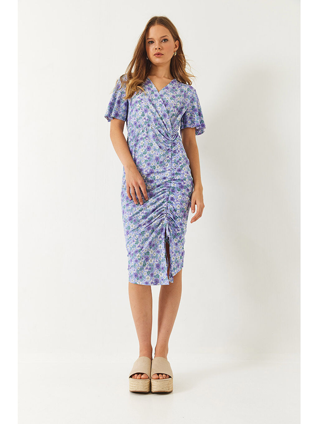 Lila Kadın Çiçekli Anvelop Yaka Yazlik Elbise-5