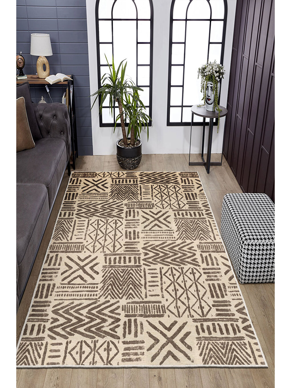 Kahverengi Dekoratif Özel Tasarım Yıkanabilir İnce Kaymaz Tabanlı Modern Halı KECE FR48-3