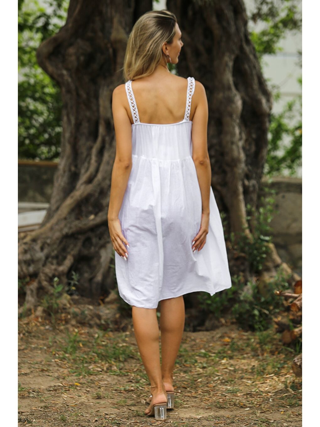 İtalyan Beyaz Askılı Dantelli Fistolu Dokuma Casual Elbise-7