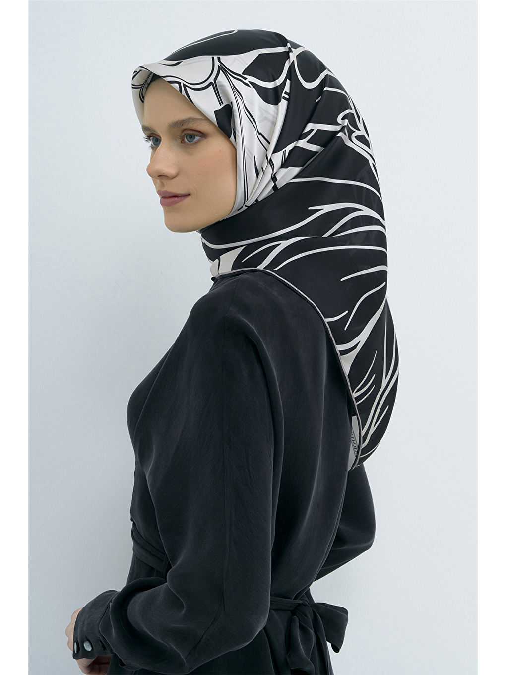 Siyah Saf İpek Sura Eşarp 9553D 86-2