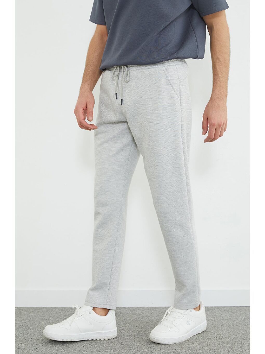 Gri Beli Lastikli Cepli Pike Kumaş Pantolon-4