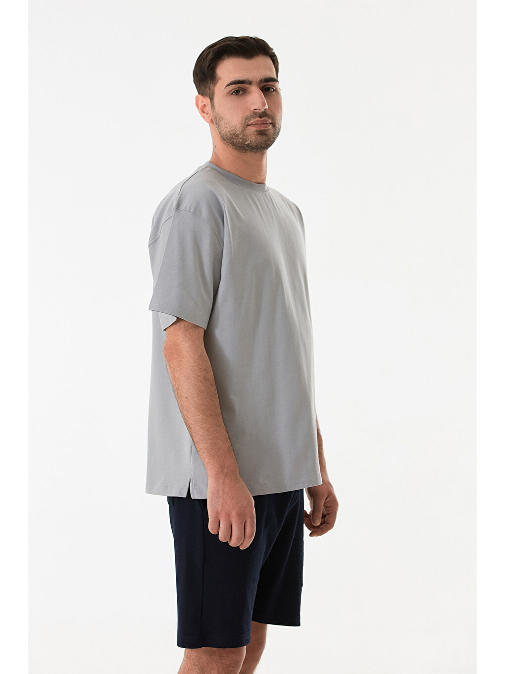 Gri Basic Bisiklet Yaka Oversize Tişört-4