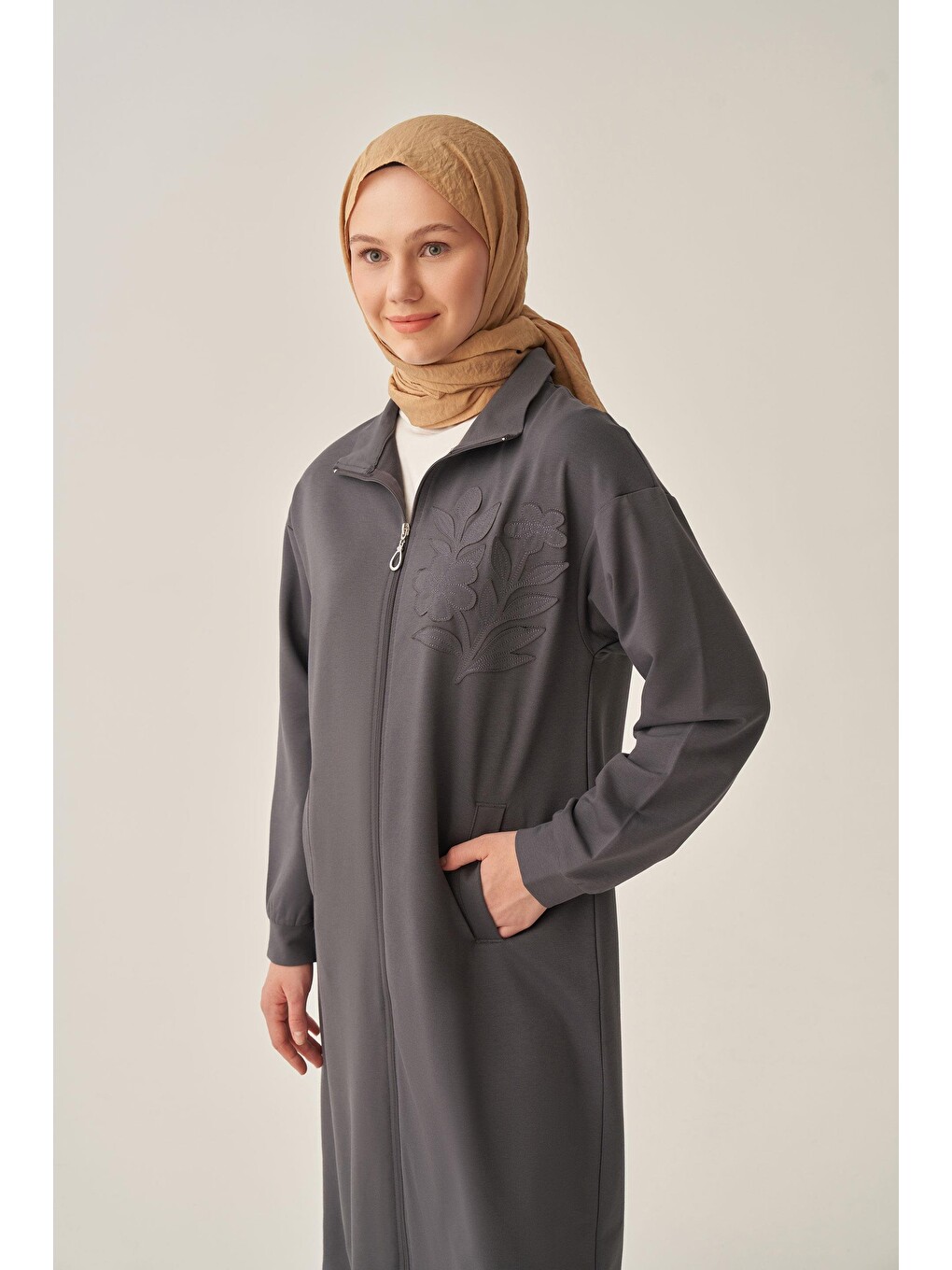 Antrasit-pamuklu Aplike Detaylı Fermuarlı Sweat-3