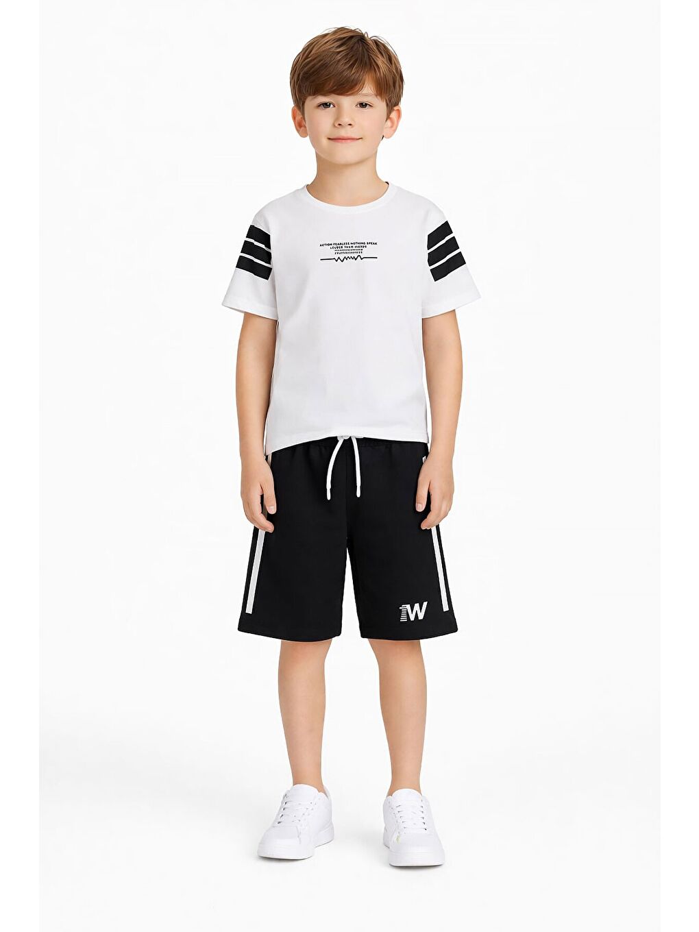 Ekru Şerit Detaylı Yazılı Tişörtlü Erkek Çocuk Şortlu Takım 23770
