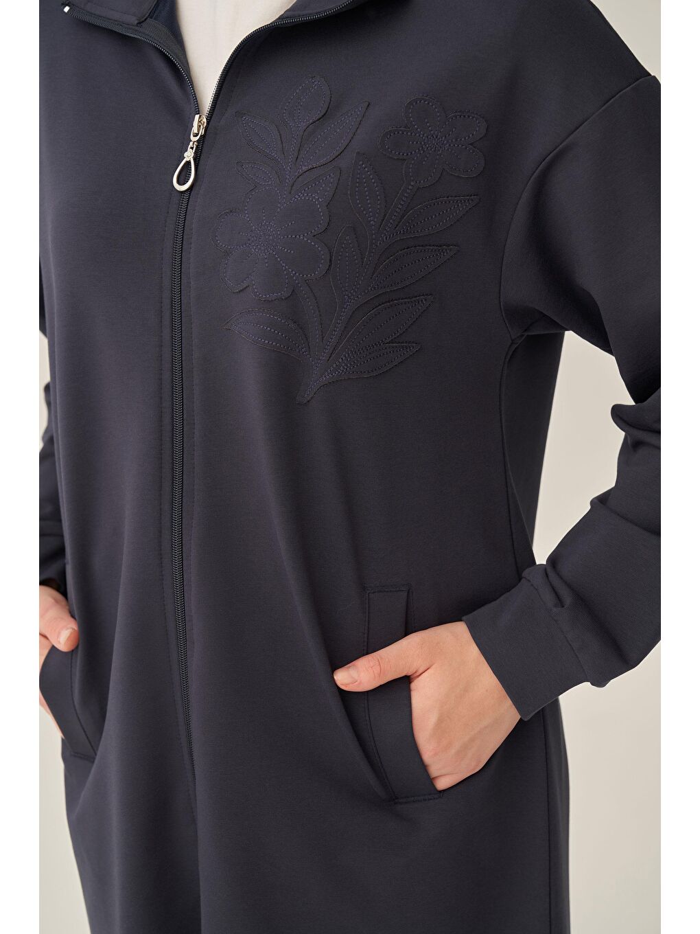 Lacivert-Pamuklu Aplike Detaylı Fermuarlı Sweat-4