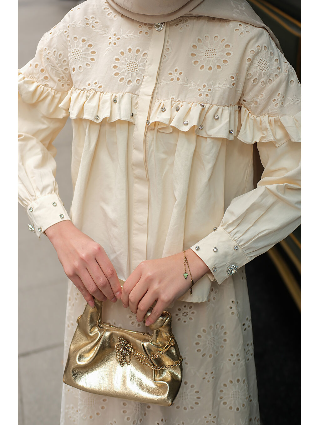 Ekru Kadın Fırfırı Taş İşlemeli Takım Krem-3