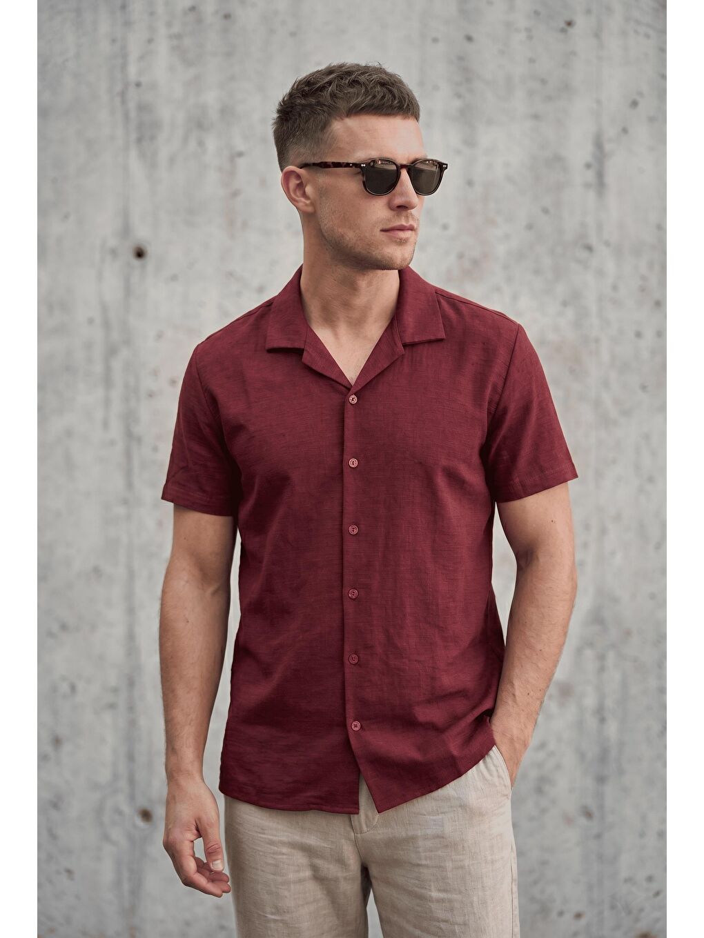 Bordo Alfio Erkek Apaş Yaka Kendinden Dokulu Kısa Kollu Yazlık Gömlek