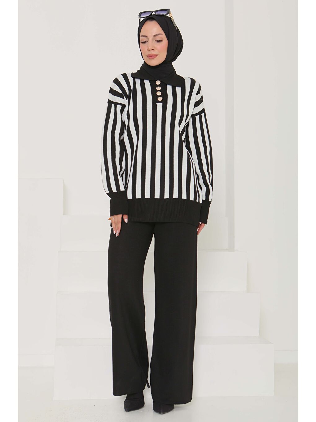 Çizgili Triko Takım Siyah - 26796-1