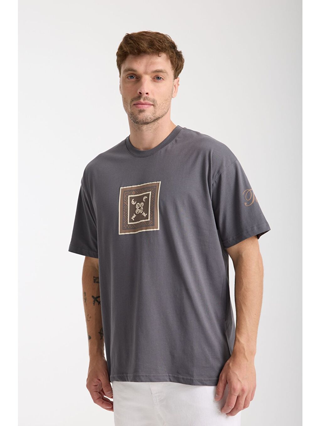 Gri Erkek Füme Cool Ön Ve Arka Baskılı Oversize Bisiklet Yaka Tişört-1