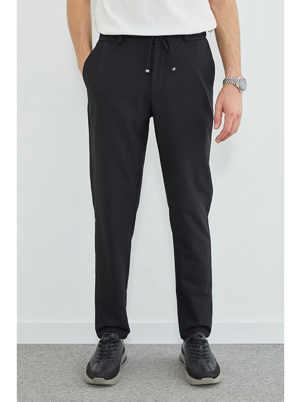 Siyah Beli Bağcıklı Lastikli Pantolon-4