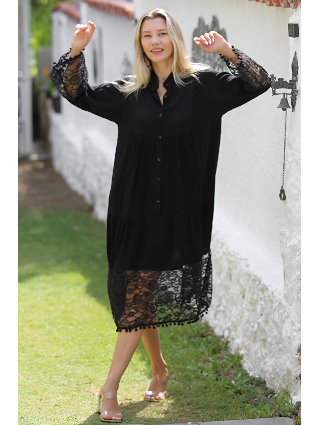 Siyah Hakim Yaka 3/4 Kol Düğmeli Kol Ve Etek Ucu Dantelli Dokuma Casual Elbise-4