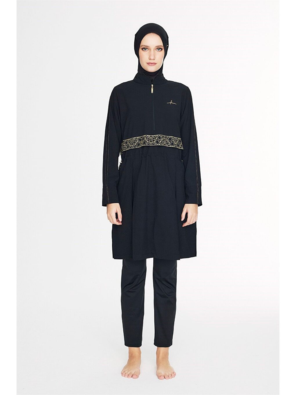 Siyah Vaha Koleksiyonu Altın Renk Nakış Detaylı 5 Parça Tam Tesettür Mayo Takımı 5086-1