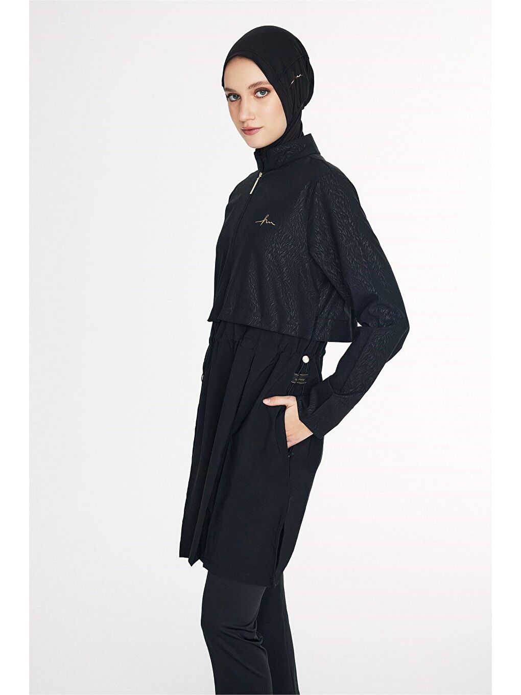 Vaha Koleksiyonu Dokulu Kumaş Siyah 5 Parça Tam Tesettür Mayo Takımı 5081-5