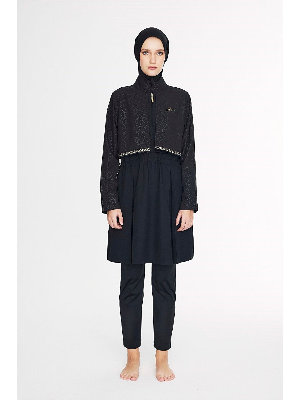 Vaha Koleksiyonu Dokulu Kumaş Nakışlı Siyah 5 Parça Tam Tesettür Mayo Takımı 5087-4