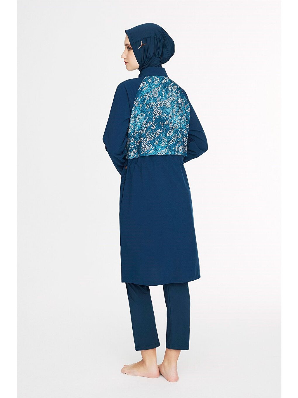 Petrol Vaha Koleksiyonu Göğüs Kısmı Desenli Lacivert 5 Parça Tam Tesettür Mayo Takımı 5090-2
